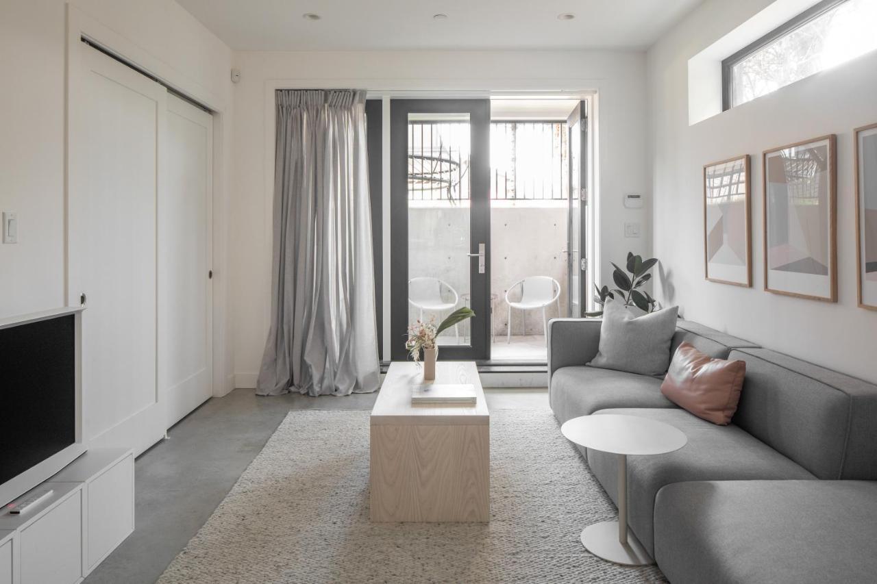 Welcome To Kinn Apartment - Lovely One Bedroom Vancouver Exteriör bild